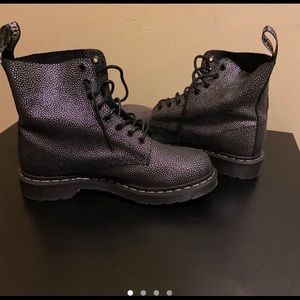 Doc Martens pascal Pebble metallic split